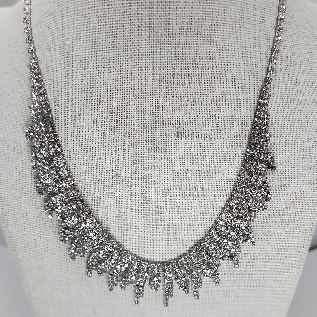 Christina Collection Elegant Silver Rhinstone Necklace